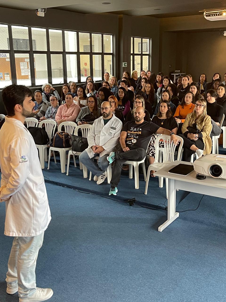 Segurança nas escolas: Rede APOGEU realiza formação em primeiros socorros conforme a Lei Lucas